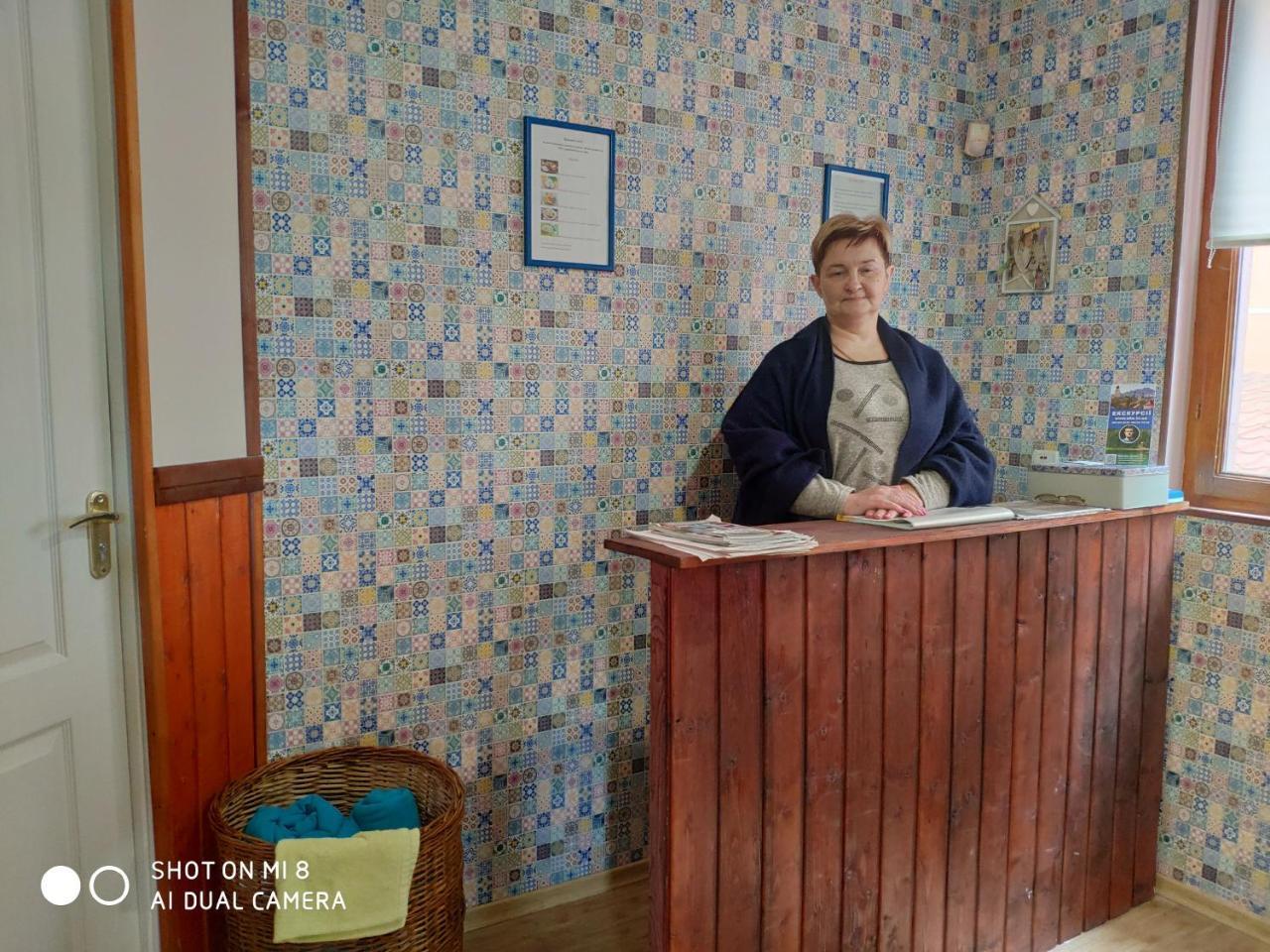 Hostel Vokzal Mukatjeve Exteriör bild